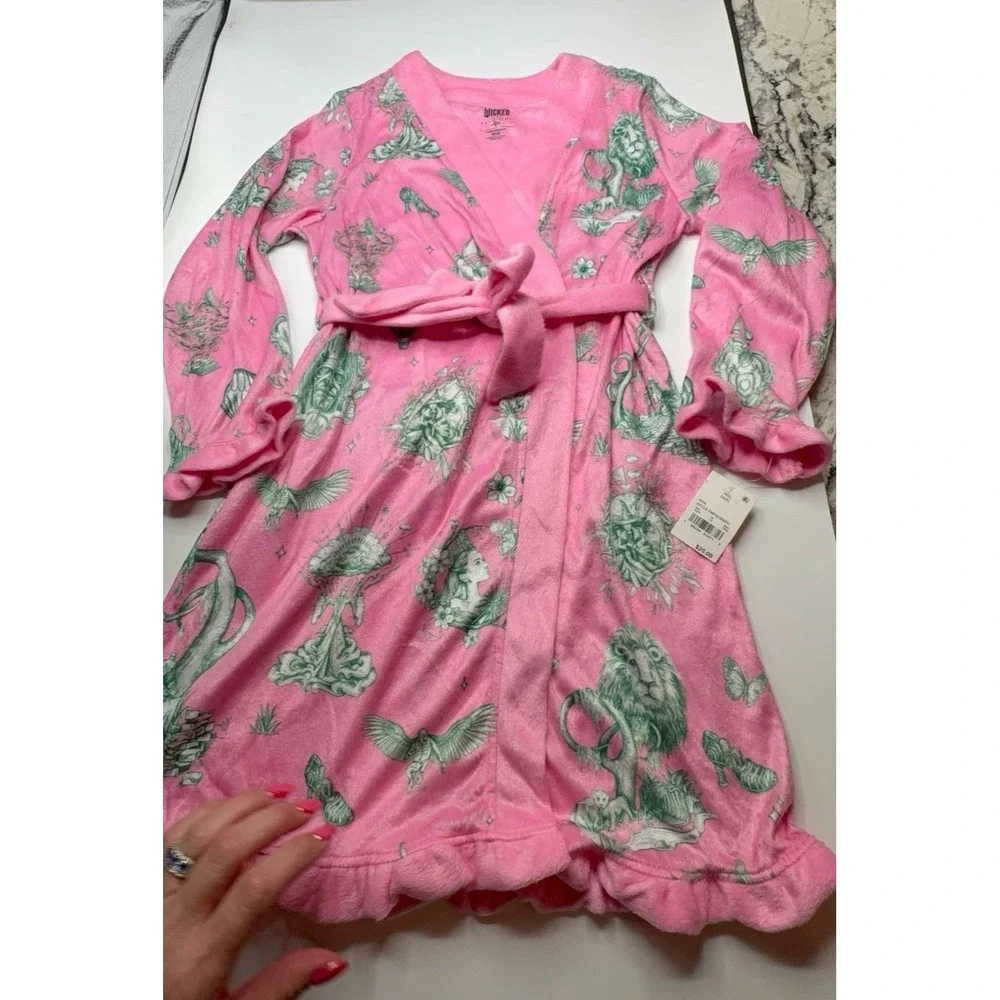 NEW girls size medium (8) pink Wicked movie robe.  Super soft & comfortable robe